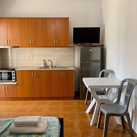 Vaso Apts ซารานเดอ ภายนอก รูปภาพ